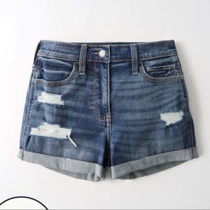HOLLISTER Ripped High Rise Jean Shorts, BRAND NEW